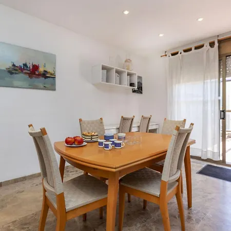 Greco By Interhome * Cambrils